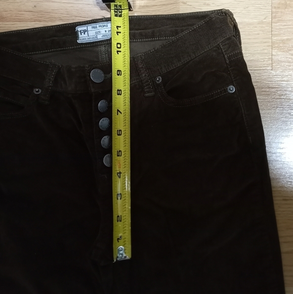 Free People cropped corduroy pants. Size 26. Dark khaki green. EUC. - Picture 12 of 14
